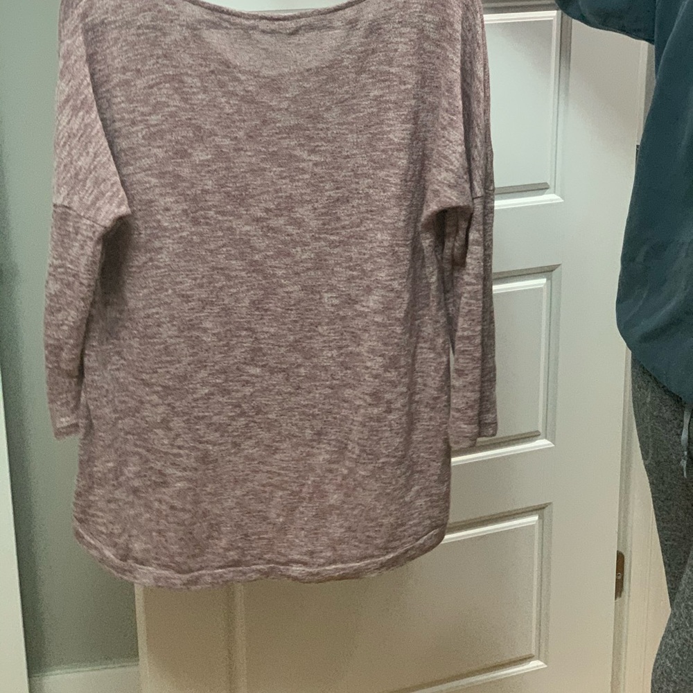 Spring ANA sweater - Picture 2 of 3